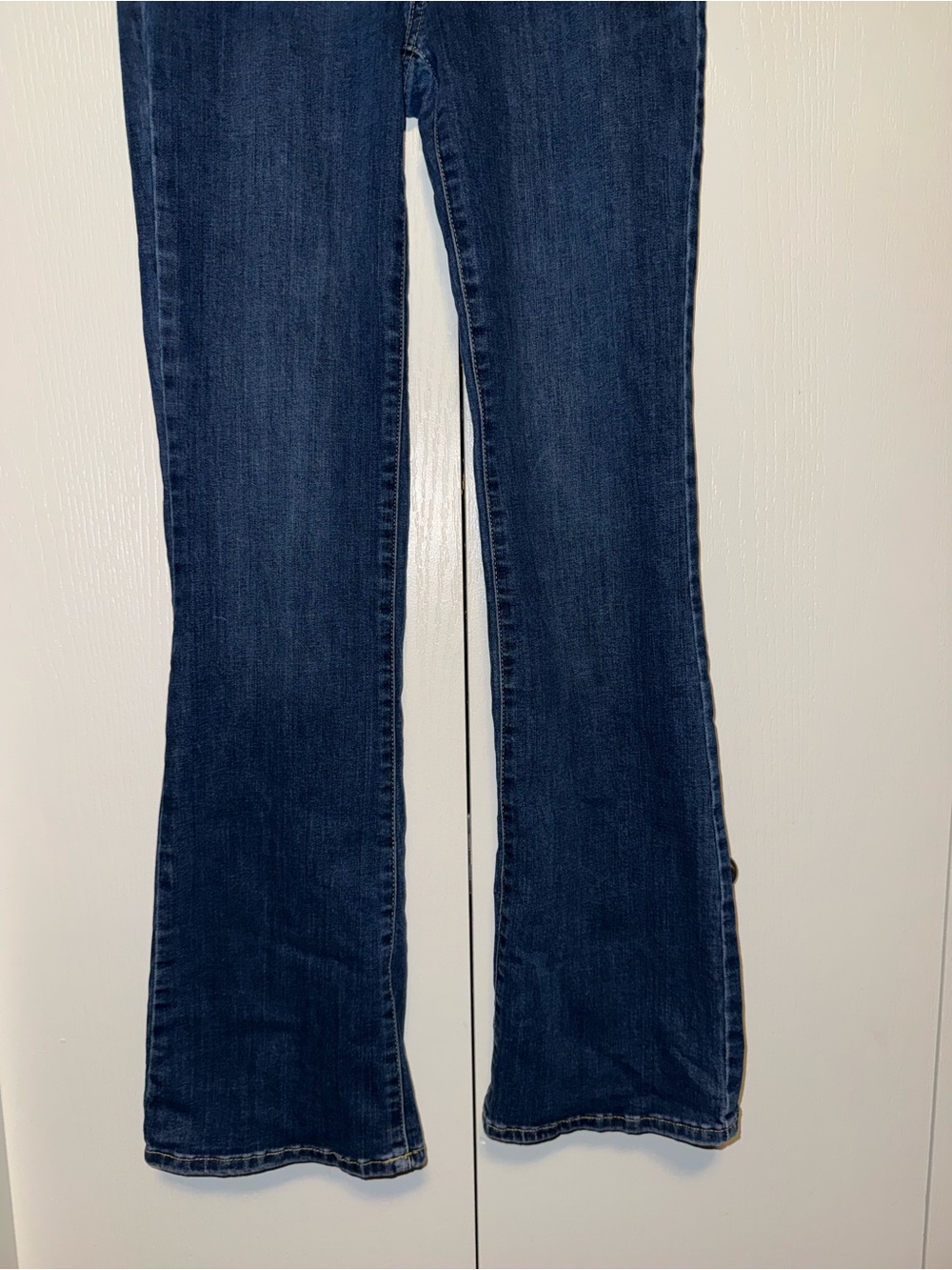 Gap Mid Rise Perfect Bootcut Jeans - Picture 3 of 14